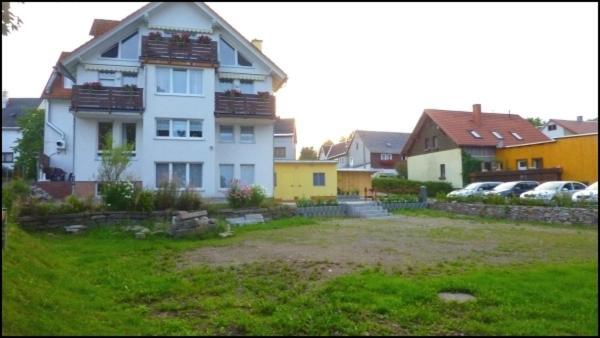 Gasthaus & Pension Zum Hirsch Gehlberg Buitenkant foto