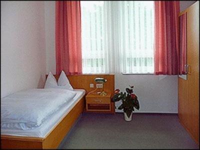 Gasthaus & Pension Zum Hirsch Gehlberg Kamer foto